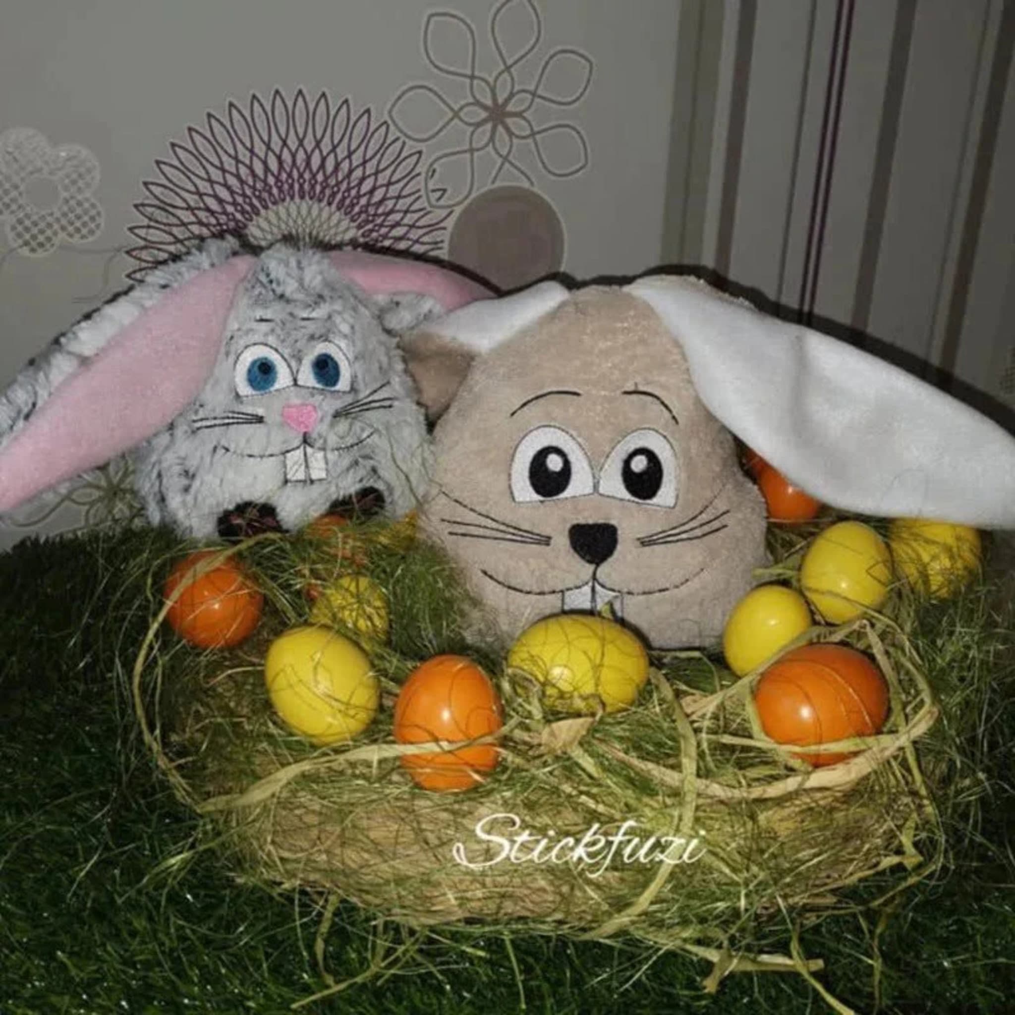 ITH Kuschelhase Mümmel Stickdatei - Süßes Kuscheltier komplett im Rahmen sticken, perfekt als Babygeschenk, Körnerkissen und Ostergeschenk