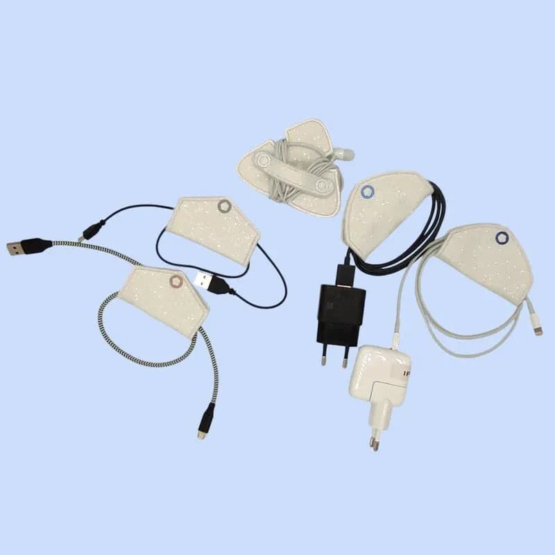 ITH Stickdatei Kabel-Kopfhörer-Halter