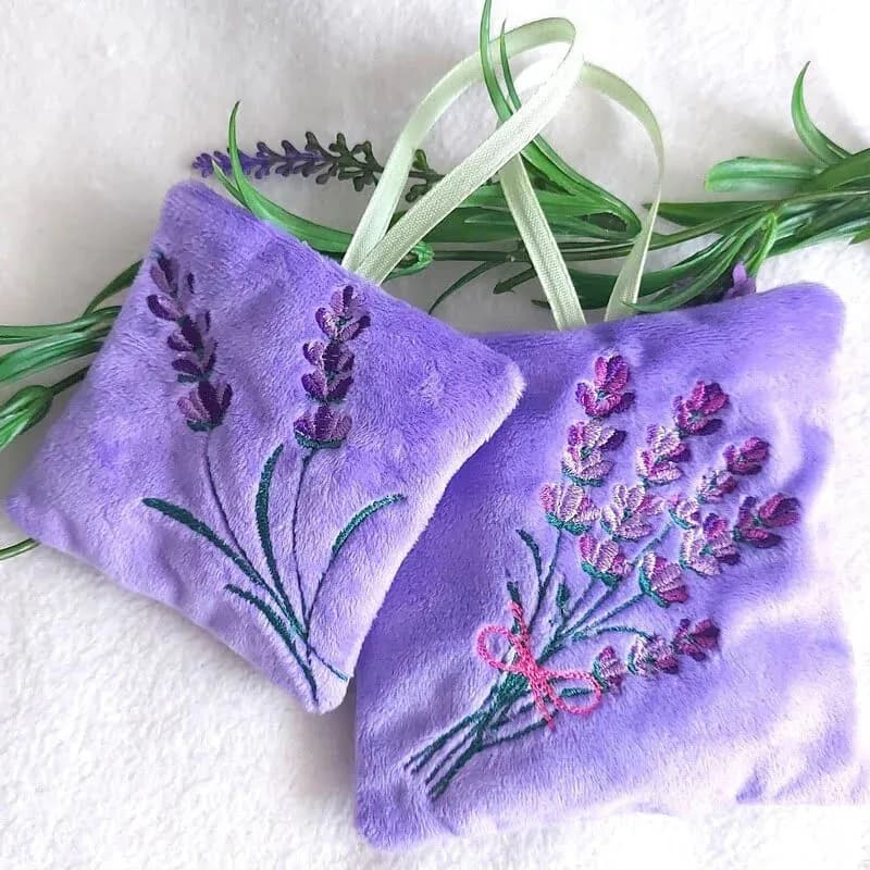 ITH Stickdatei Kleinkissen Blanko