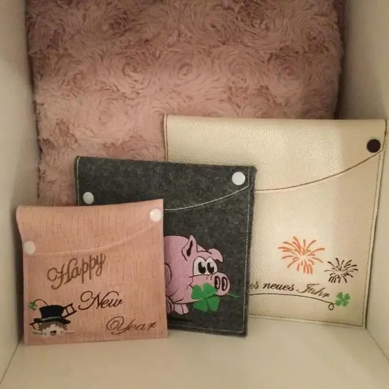 ITH Stickdatei Knopftasche Blanko