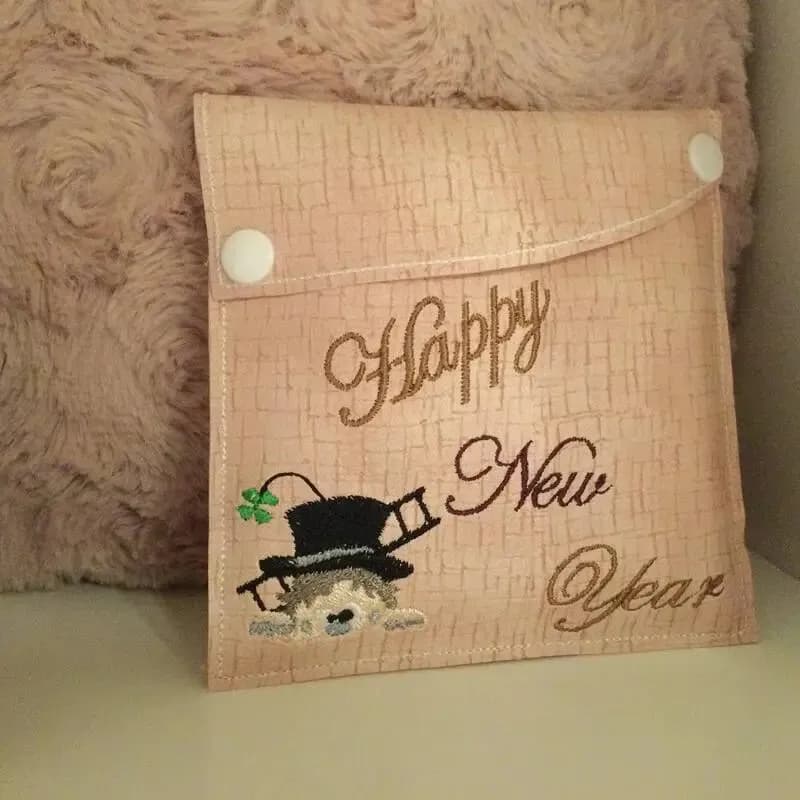 ITH Stickdatei Knopftasche Blanko