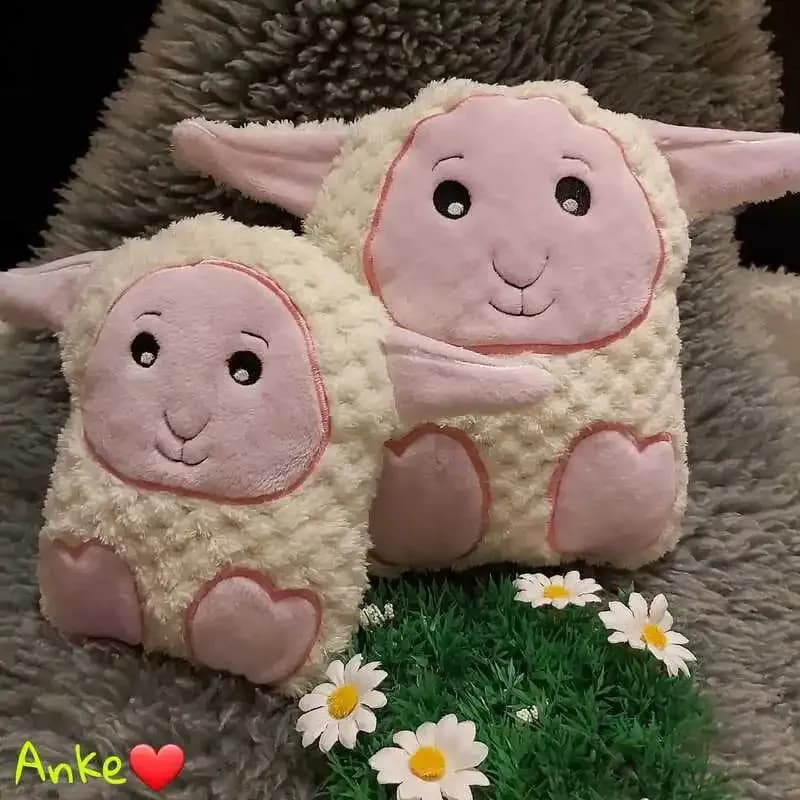 ITH Stickdatei Kuschellamm Lasse