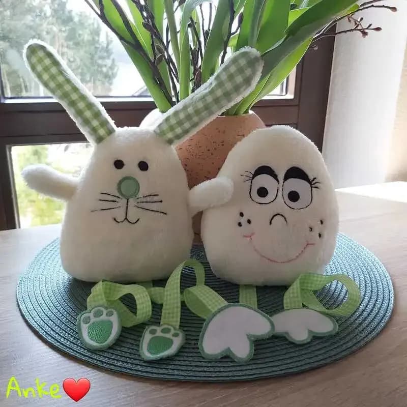 ITH Stickdatei verrücktes Ei