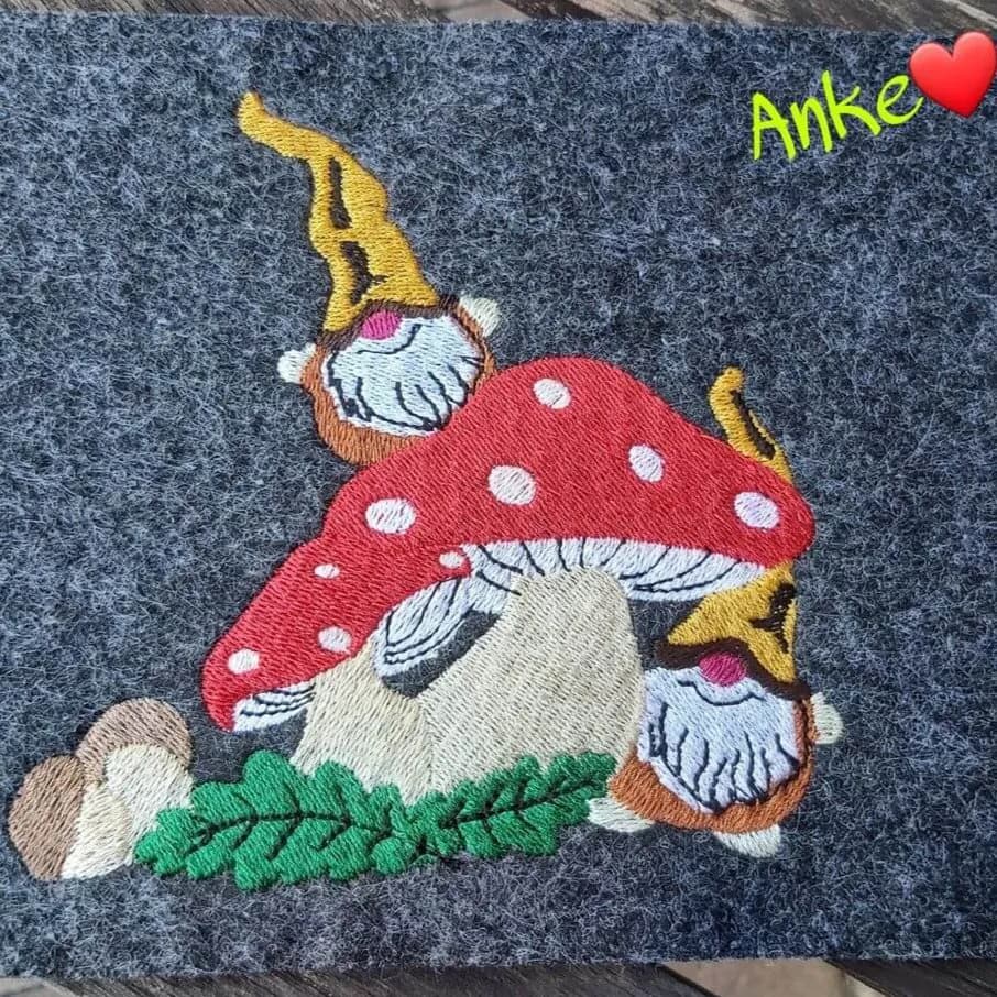 Stickdatei Pilze mit Wichtel