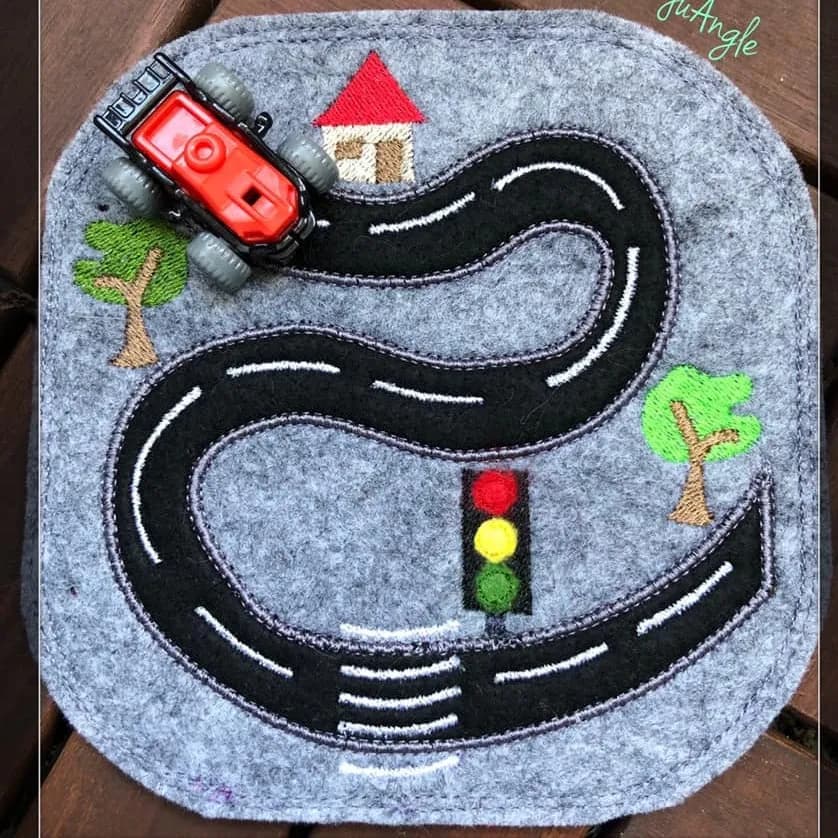 ITH Stickdatei stiXXie Lernbuch für Kinder 15x15