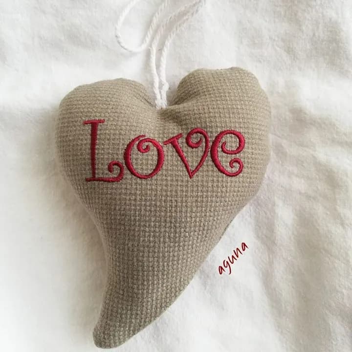 ITH Stickdatei Herzen