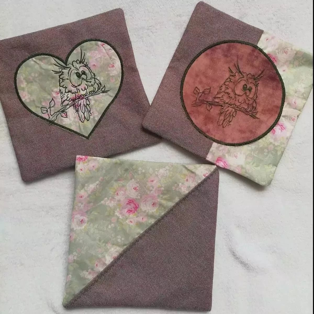 ITH Stickdatei Kissen quadratisch mit Unterteilungen und Applikation