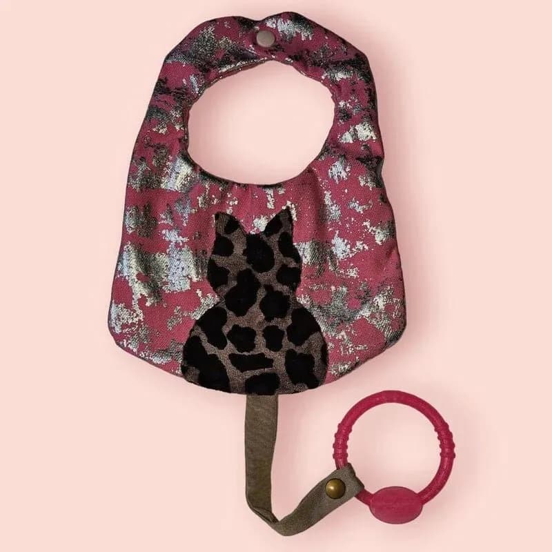 ITH Stickdatei Latz Druckknopf Katze