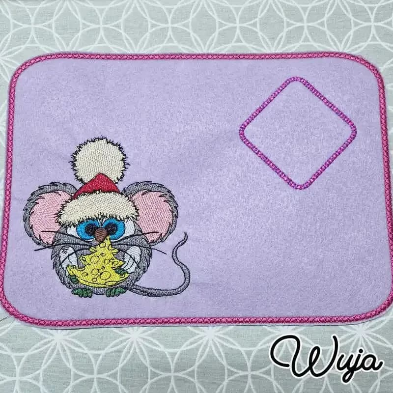 ITH Stickdatei Mugrug Weihnachtsmaus