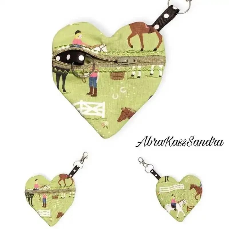 ITH Stickdatei Schlüsseltasche Herz