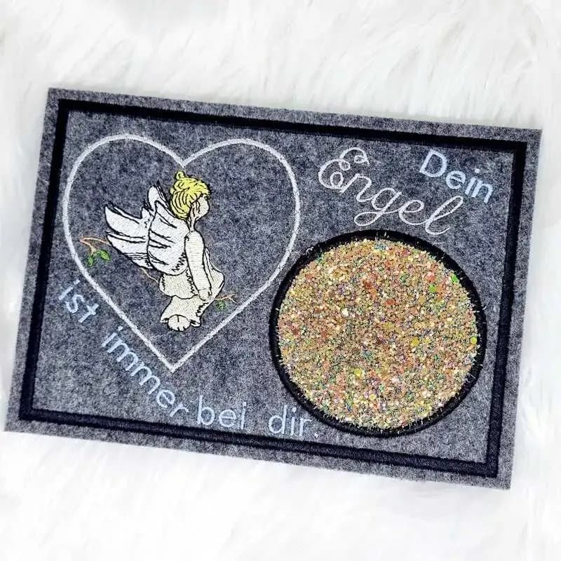 Stickdatei Engel mit Spruch