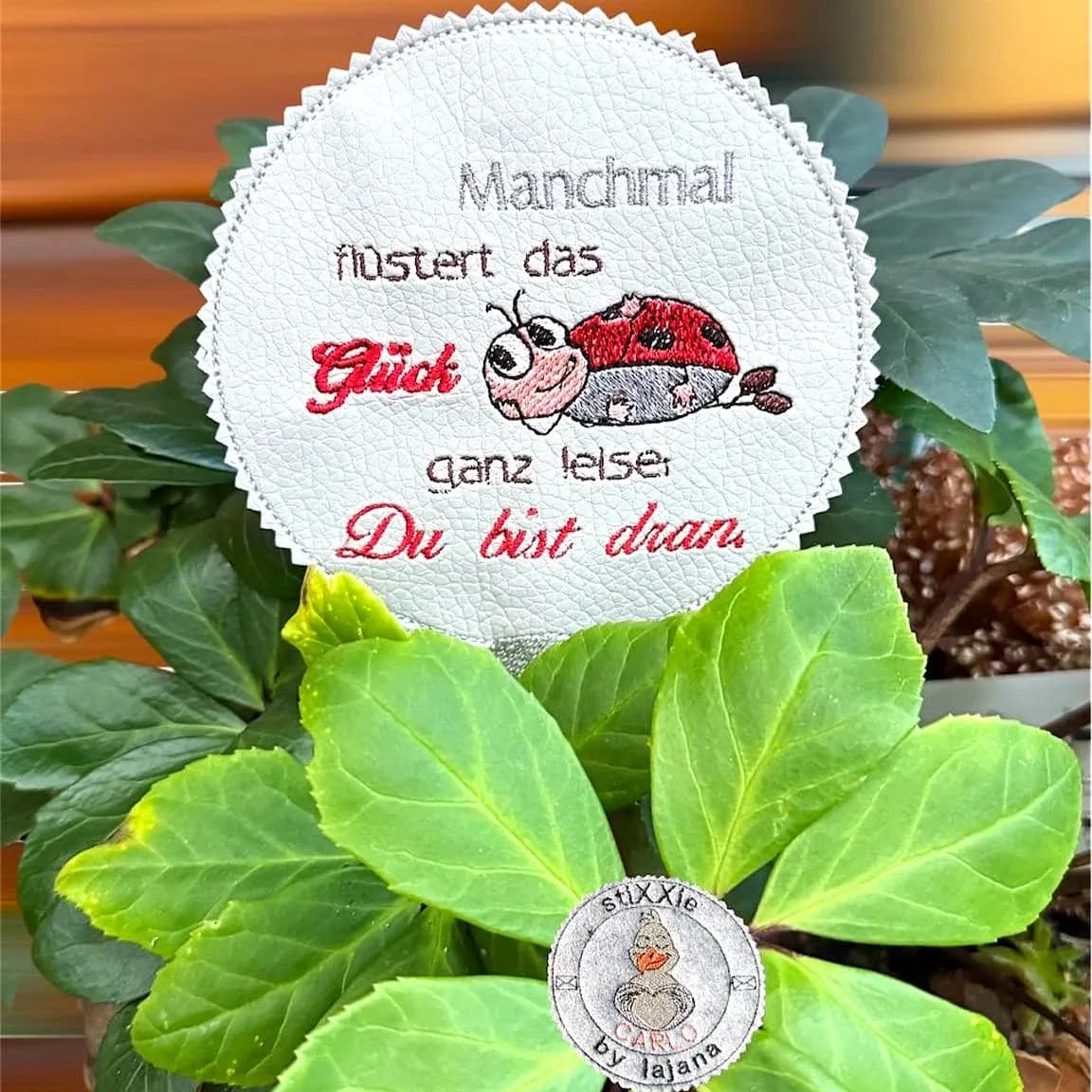 Stickdatei Spruch Glück mit Käfer