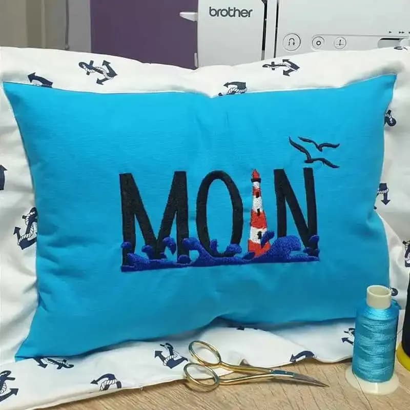 Stickdatei Leuchtturm mit Spruch Moin