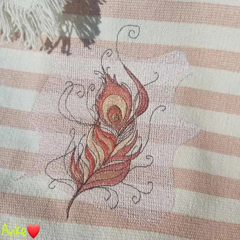 Stickdatei Pfauenfeder