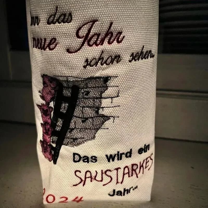 Stickdatei Schwein mit Sprüchen