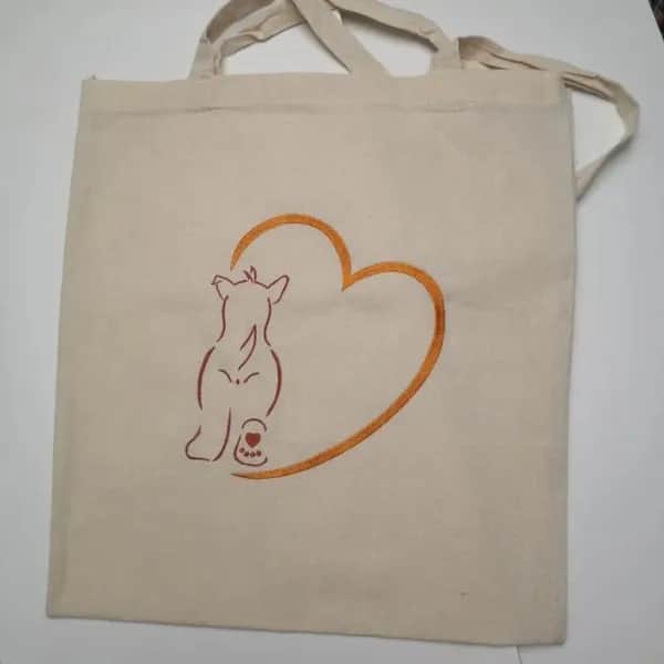 Stickdatei Spitzohr-Hund mit Herz