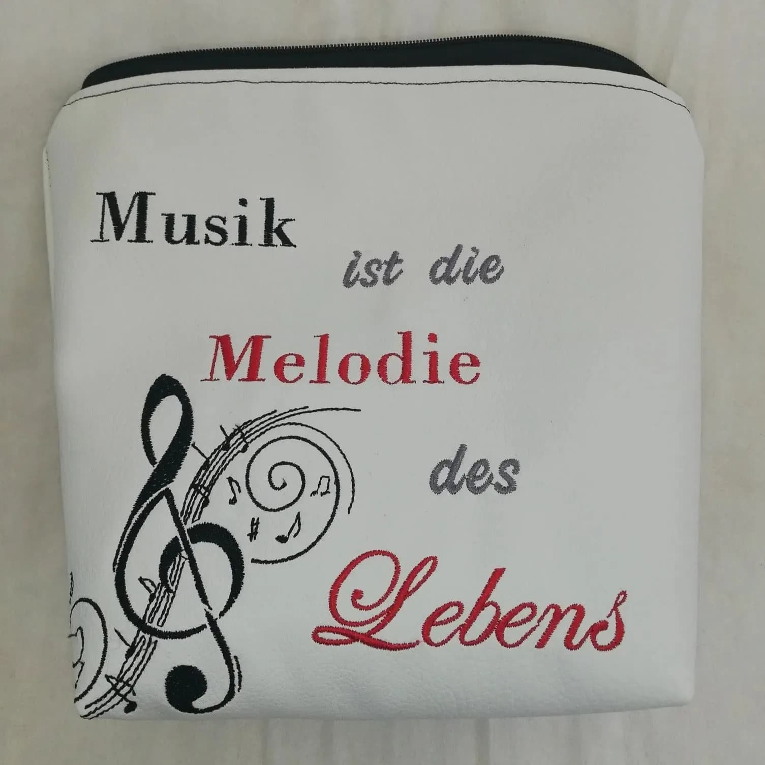 Stickdatei Sprüche Musik Notenschlüssel