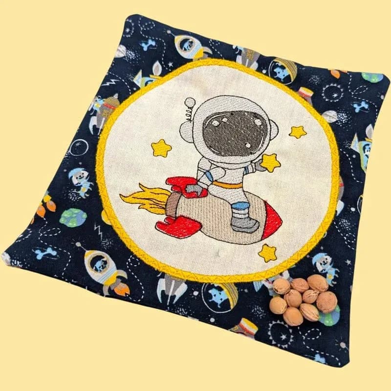 Stickdatei und Applikation Astronaut