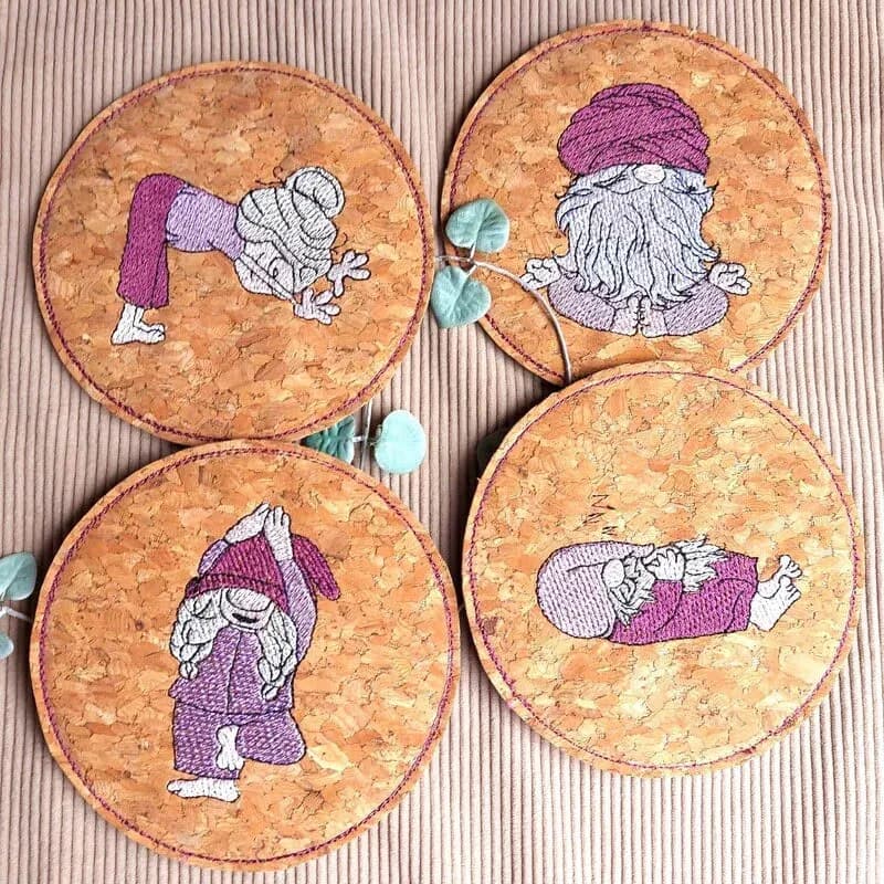 ITH Stickdatei Wichtel Yoga brav