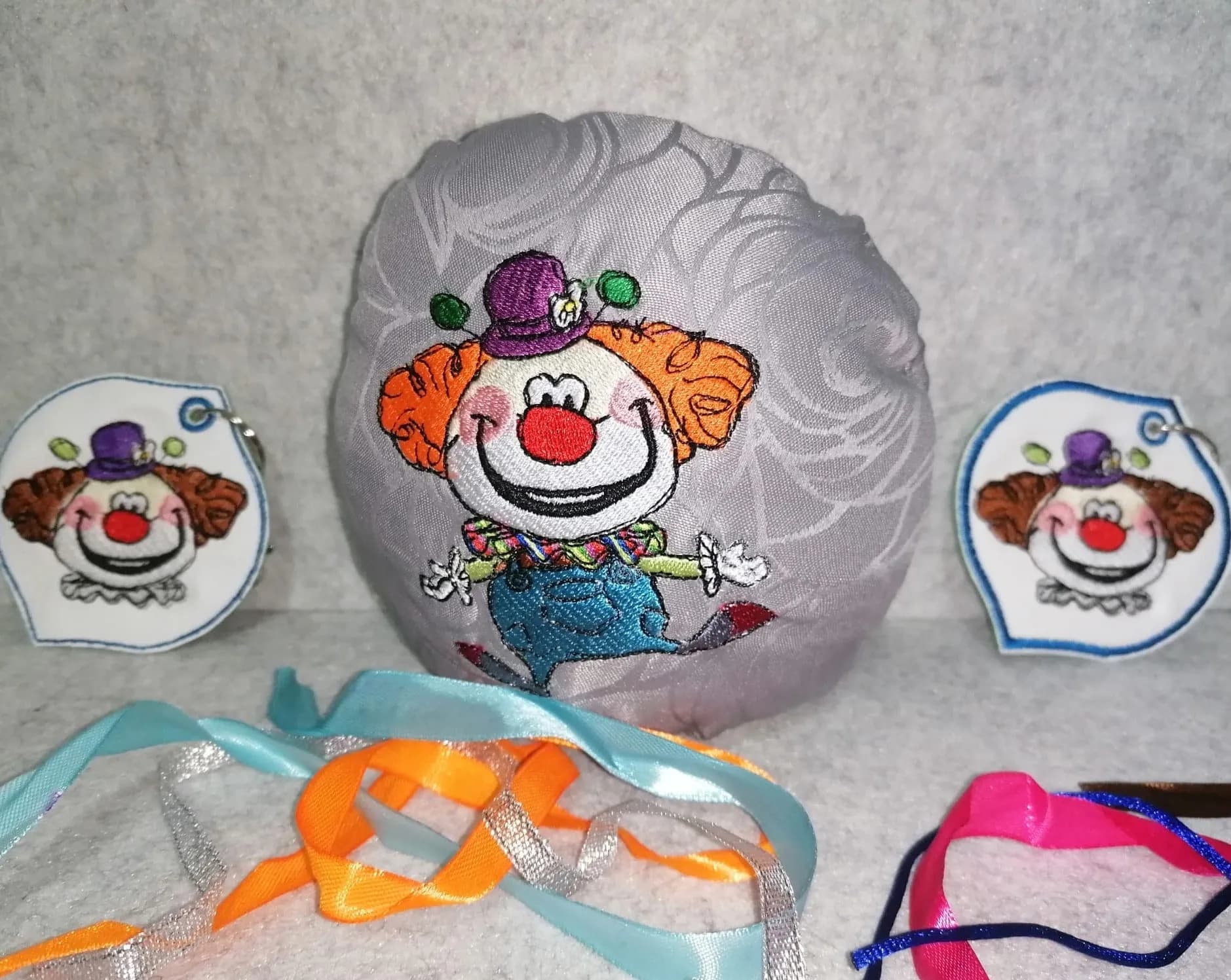 ITH Stickdatei Clowns und Stickdatei Bundle