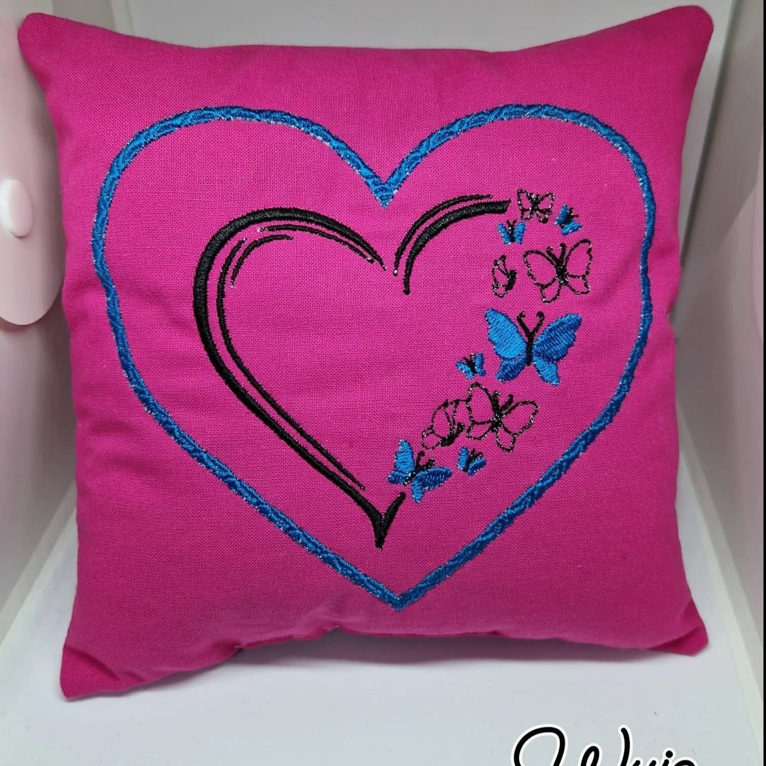 ITH Stickdatei Kissen quadratisch mit Unterteilungen und Applikation