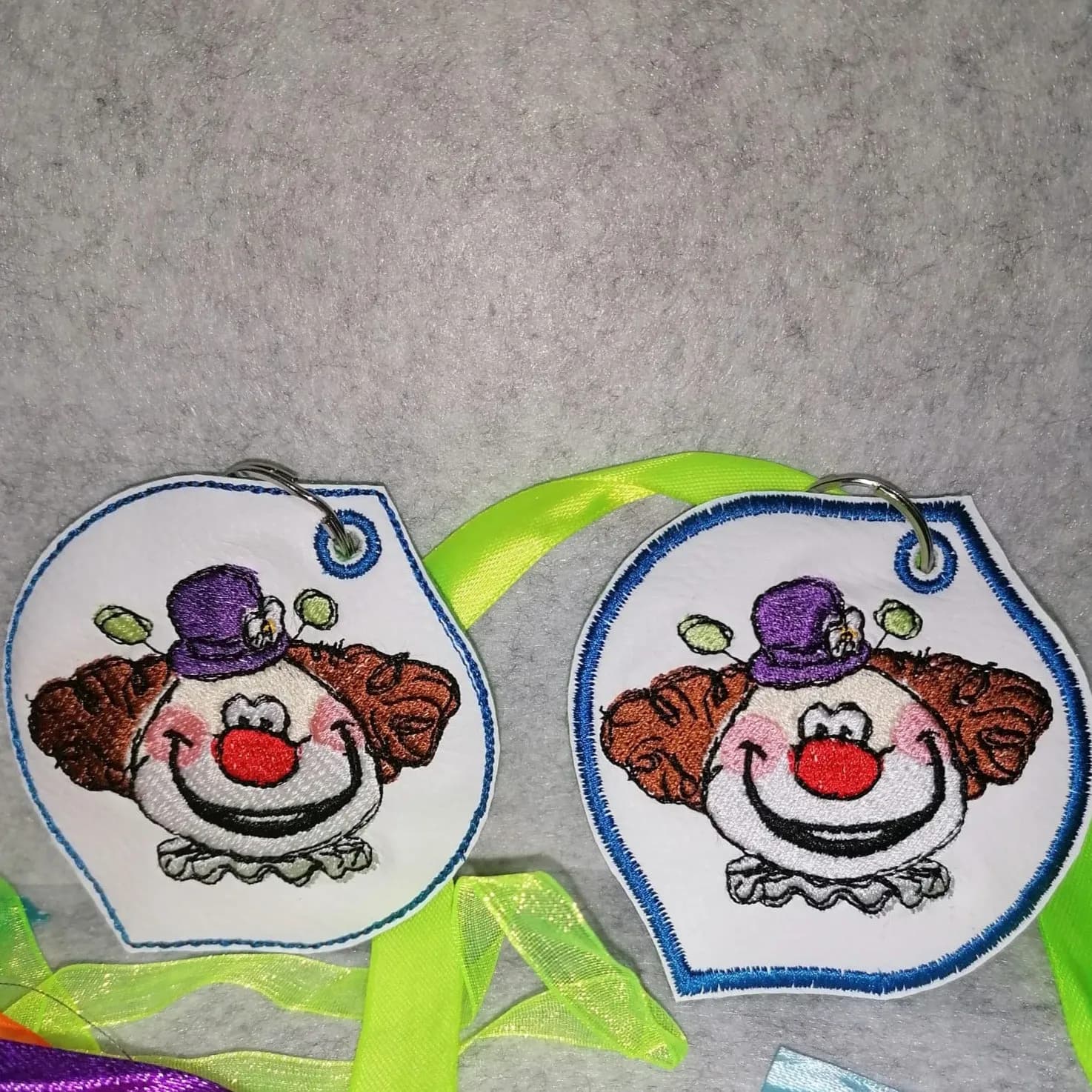 ITH Stickdatei Clownsanhänger