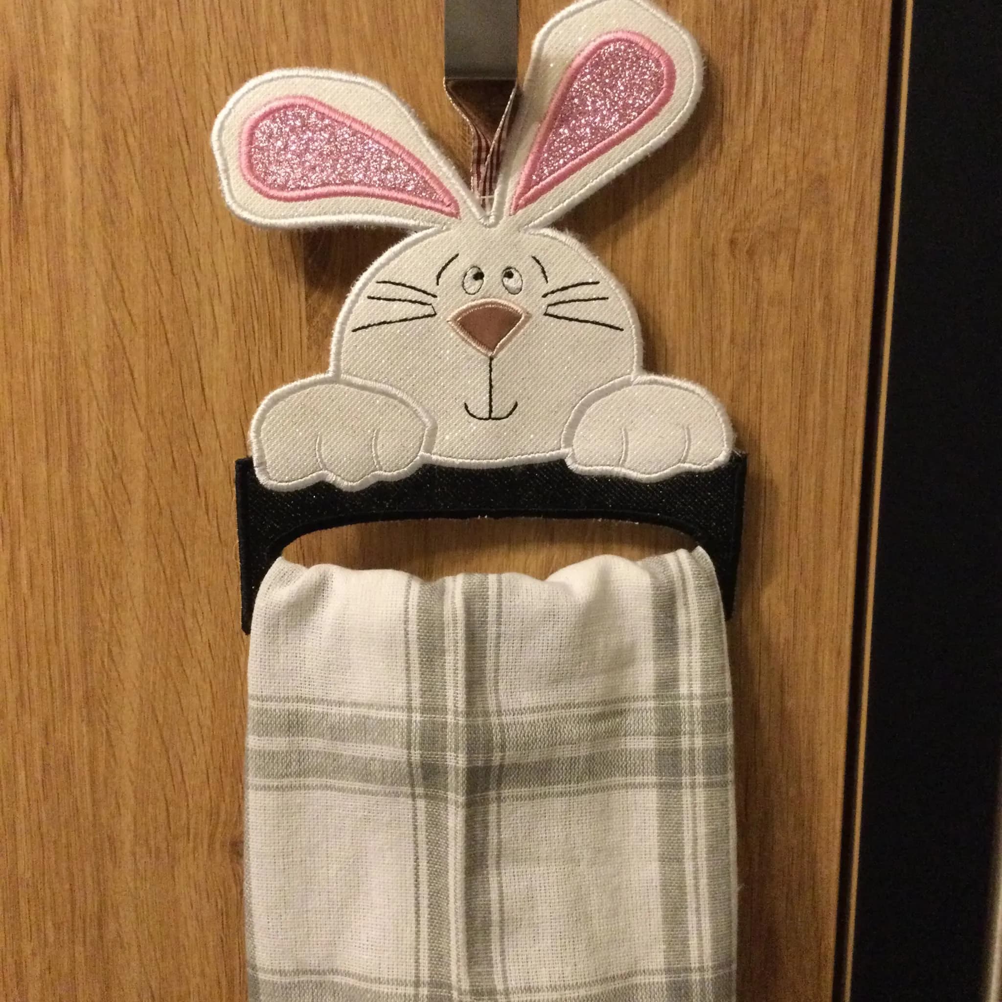 ITH Stickdatei Handtuchhalter