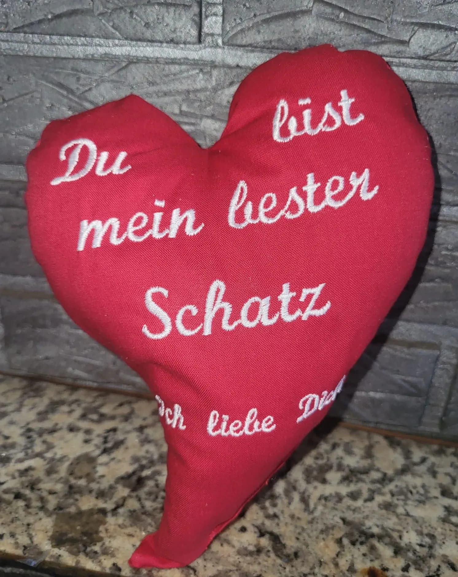 ITH Stickdatei Kissen Herzform