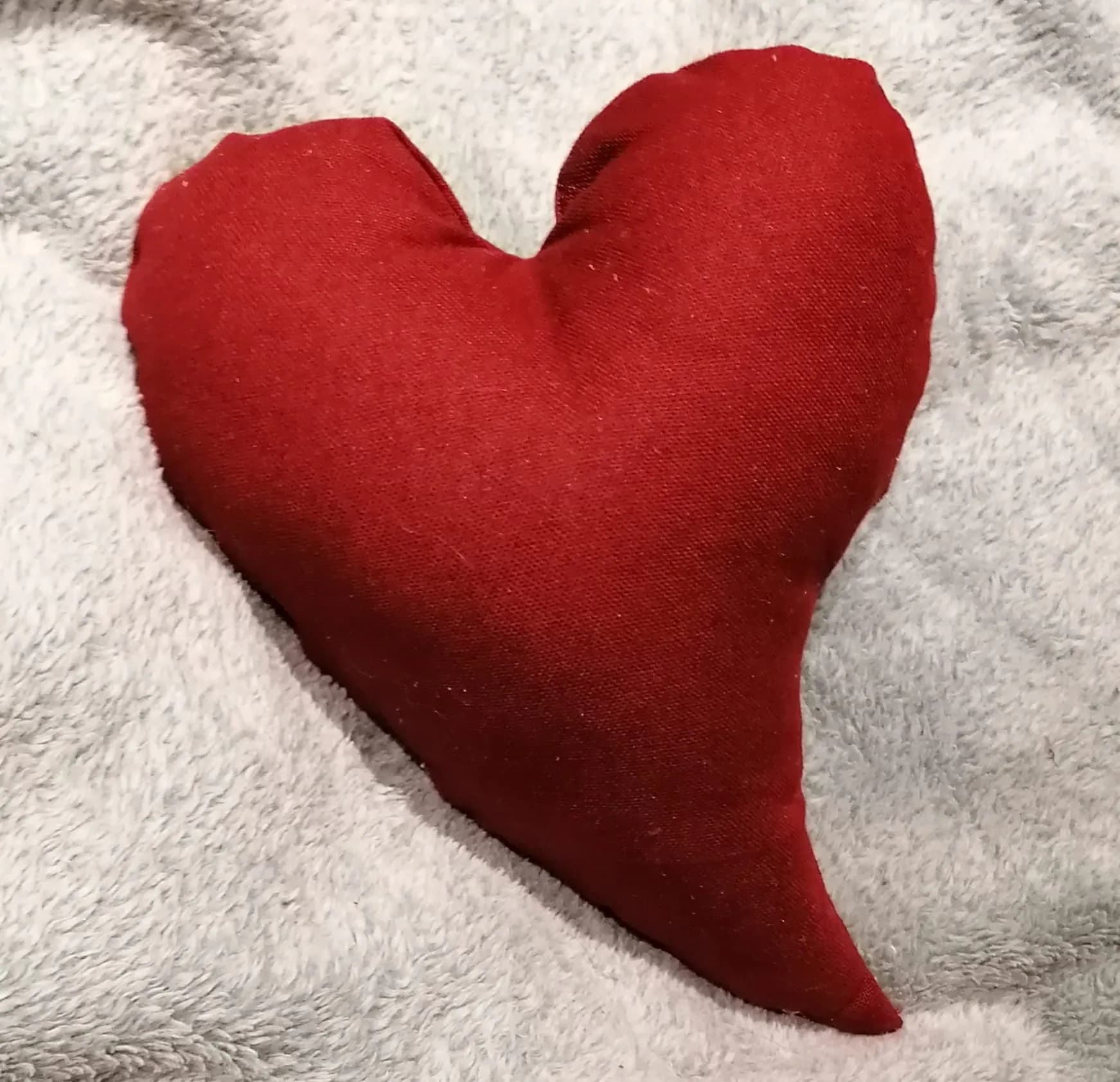 ITH Stickdatei Kissen Herzform