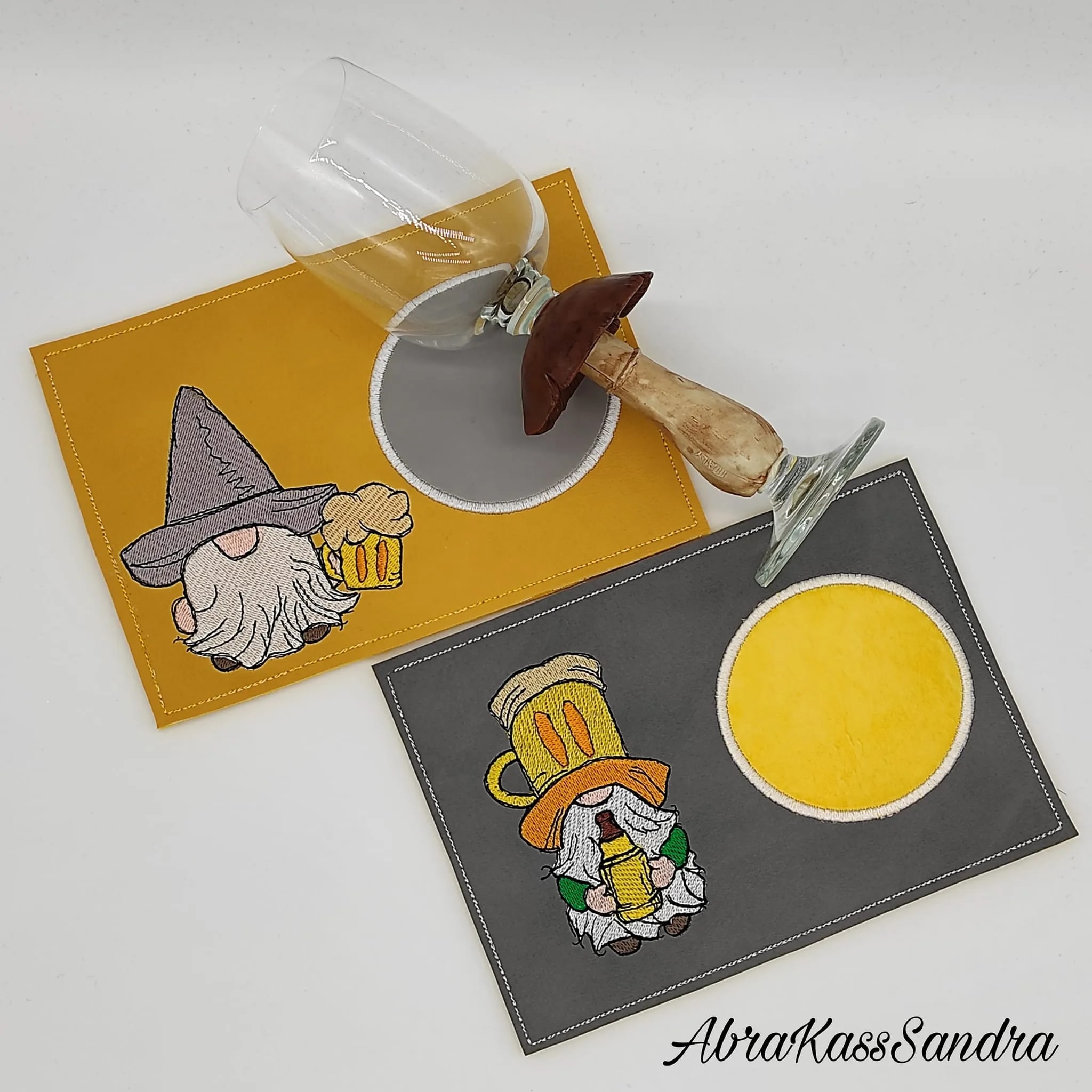 ITH Stickdatei Stabfigur, Anhänger und Vollstick Bierwichtel