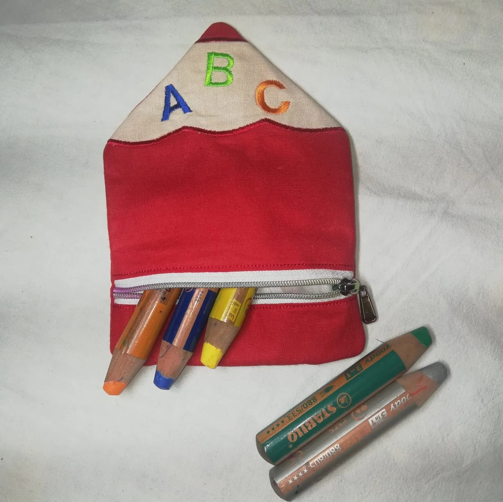 ITH Stickdatei Tasche Rechenkette Buntstift