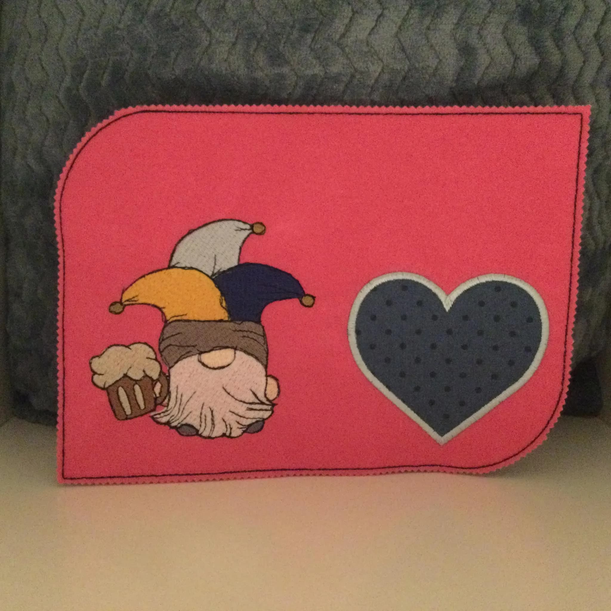 ITH Stickdatei Tassenlounge mit Herz Blanko