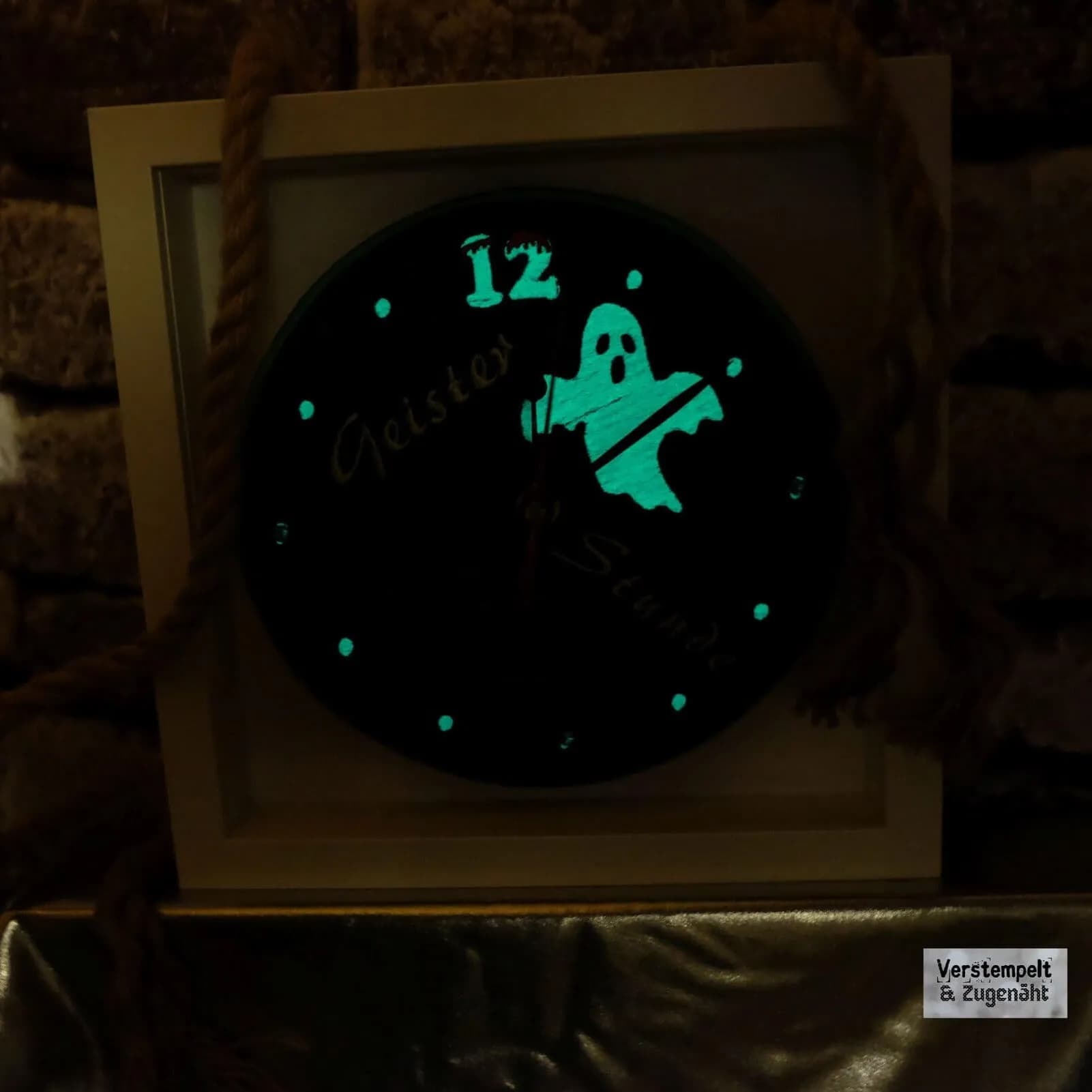 ITH Stickdatei Uhr Geisterstunde