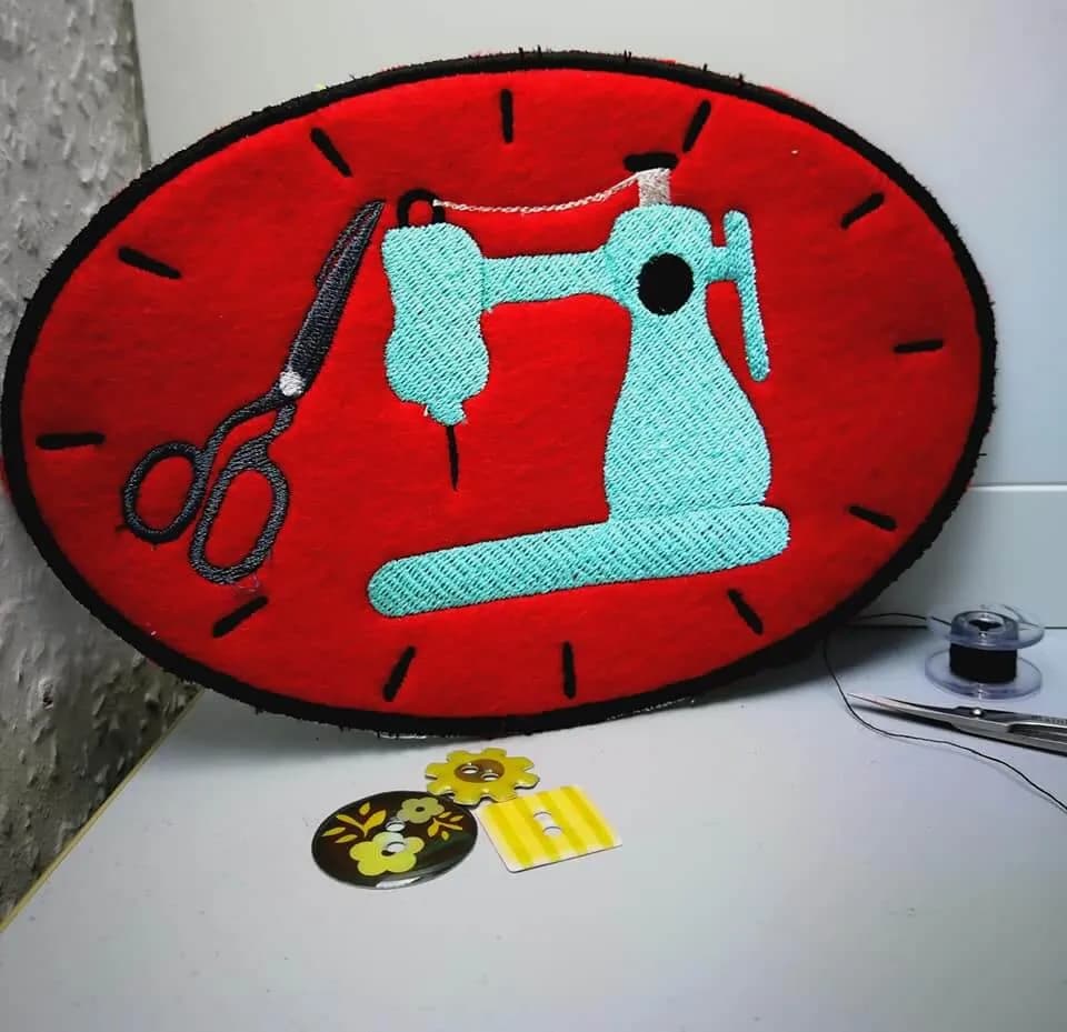 ITH Stickdatei Uhr Nähen