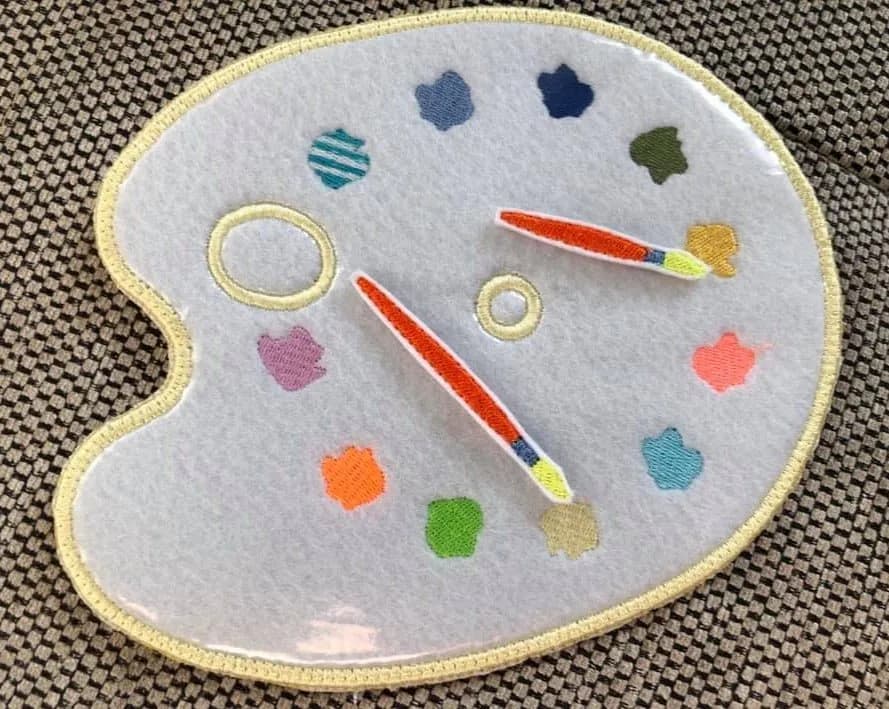 ITH Stickdatei Uhr Palette