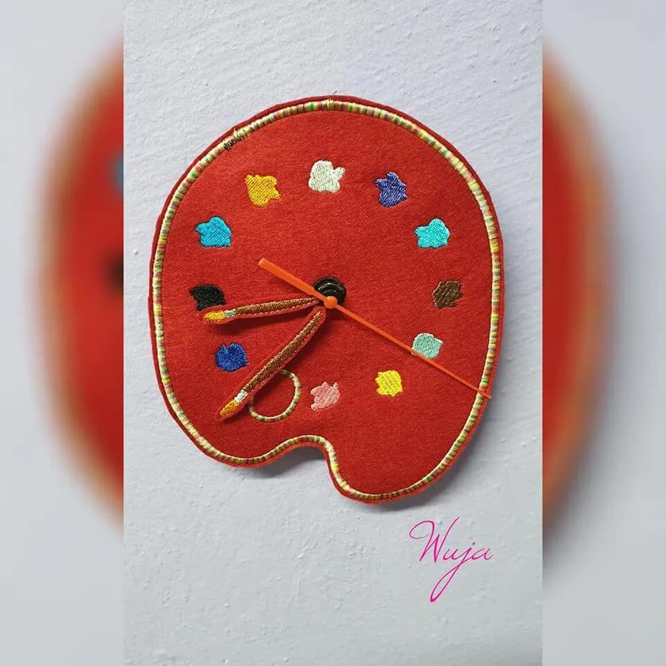 ITH Stickdatei Uhr Palette