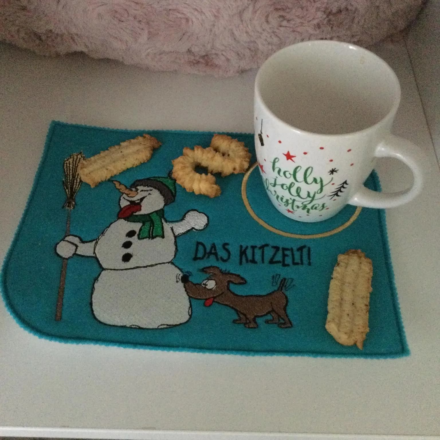 Stickdatei Schneemann mit Hund